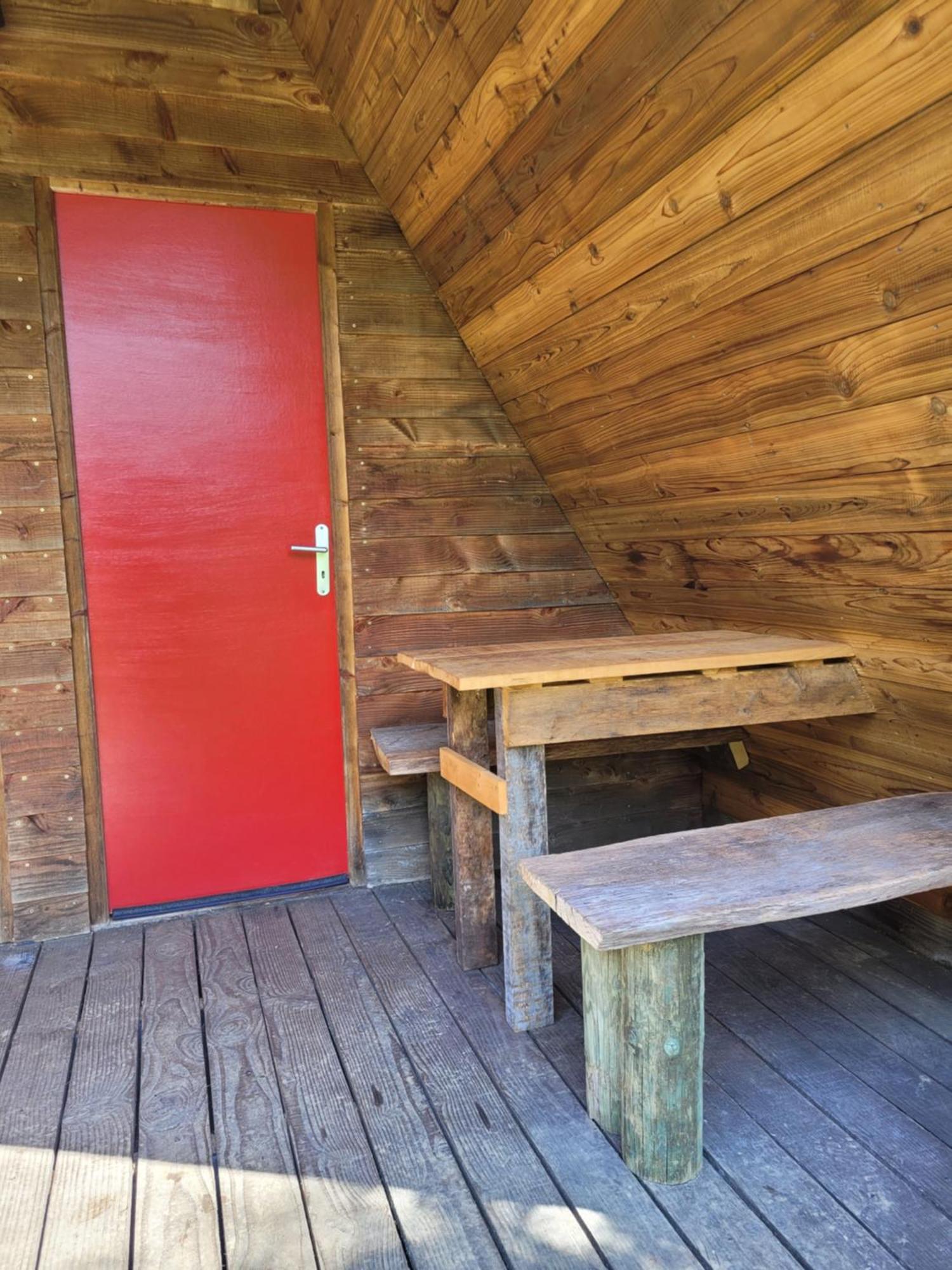 Camping Les Hirondelles Bourg-Sainte-Marie Luaran gambar