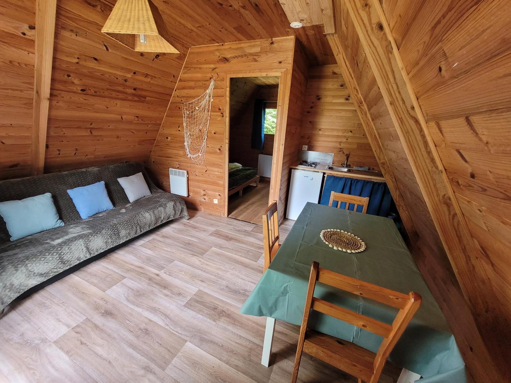 Camping Les Hirondelles Bourg-Sainte-Marie Luaran gambar