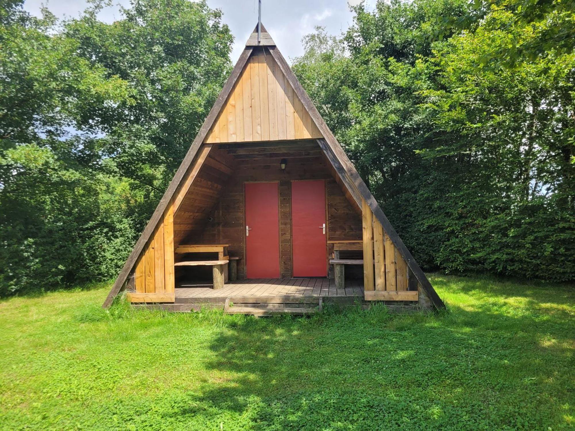 Camping Les Hirondelles Bourg-Sainte-Marie Luaran gambar