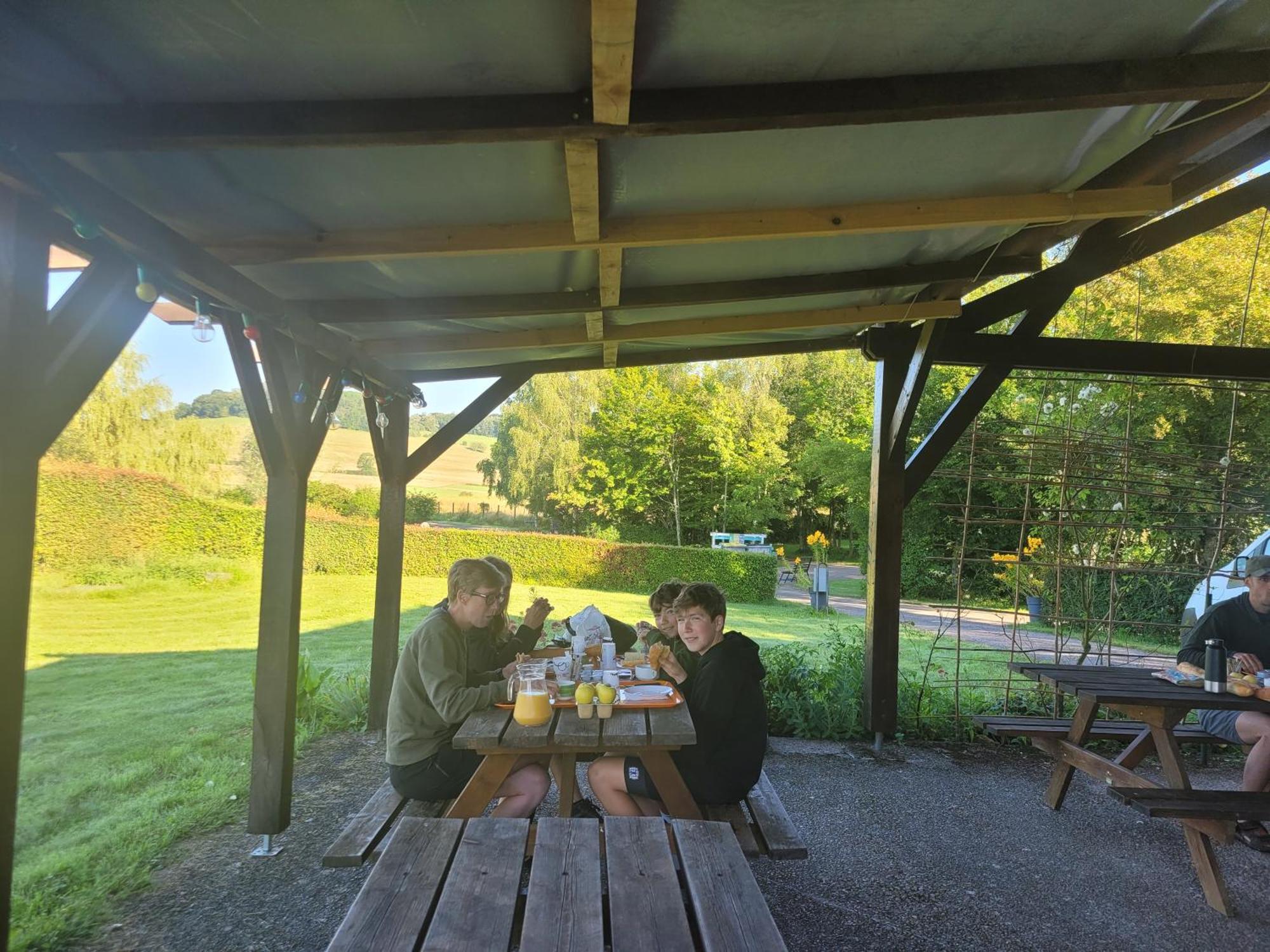 Camping Les Hirondelles Bourg-Sainte-Marie Luaran gambar