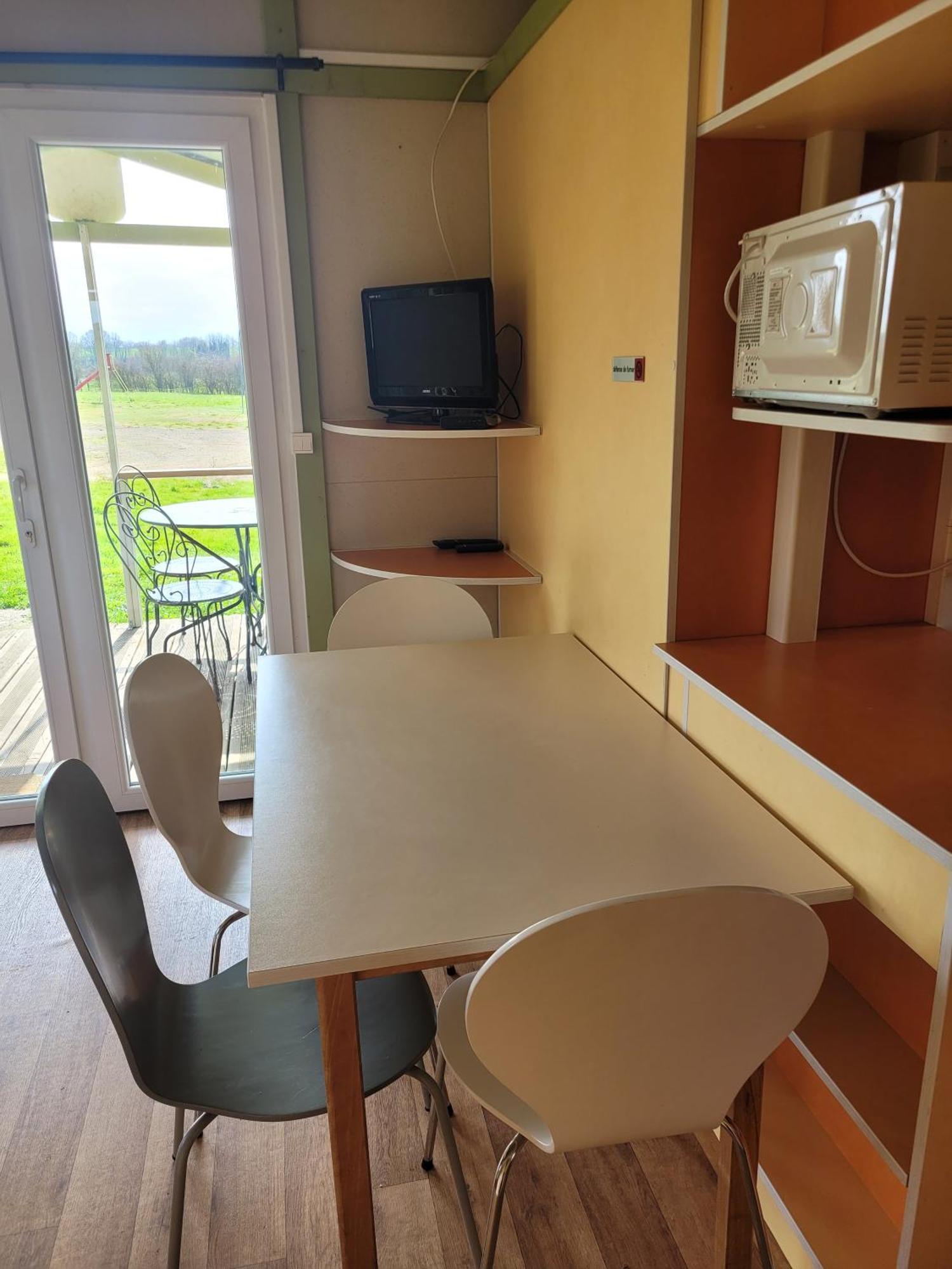 Camping Les Hirondelles Bourg-Sainte-Marie Luaran gambar
